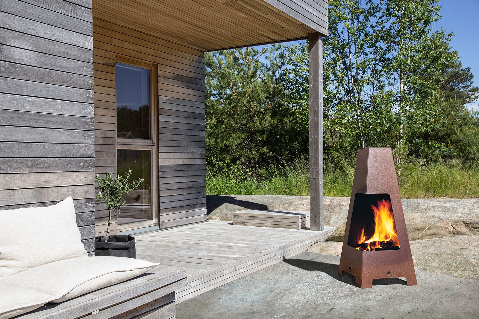 Jøtul Terrazza | Outdoor Fireplaces - Modern